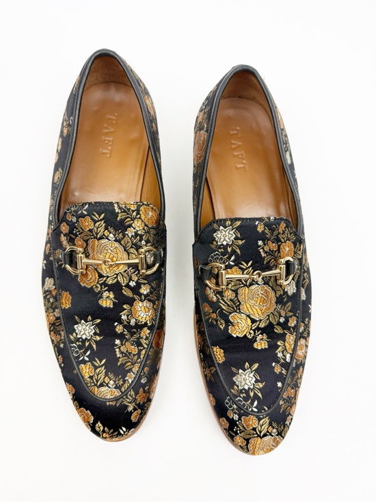 Taft The Russell Loafer in Eden Jacquard Weaver Horsebit Slip Ons Black Floral main image 8